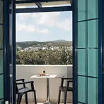 Contaratos Lettings 3* Livadi (Kythira)