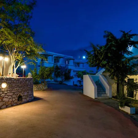 Aparthotel Contaratos Lettings 3*