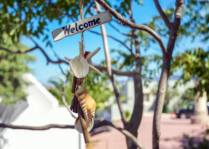 Contaratos Lettings 3* Λιβάδι Κυθήρων