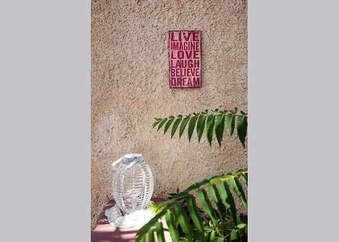 Contaratos Lettings 3* Λιβάδι Κυθήρων